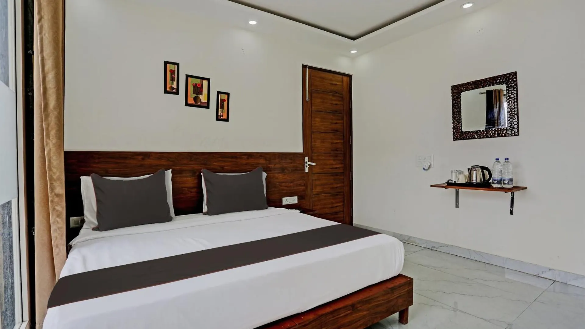 Hotel O Vikrant Residency Gurgaon