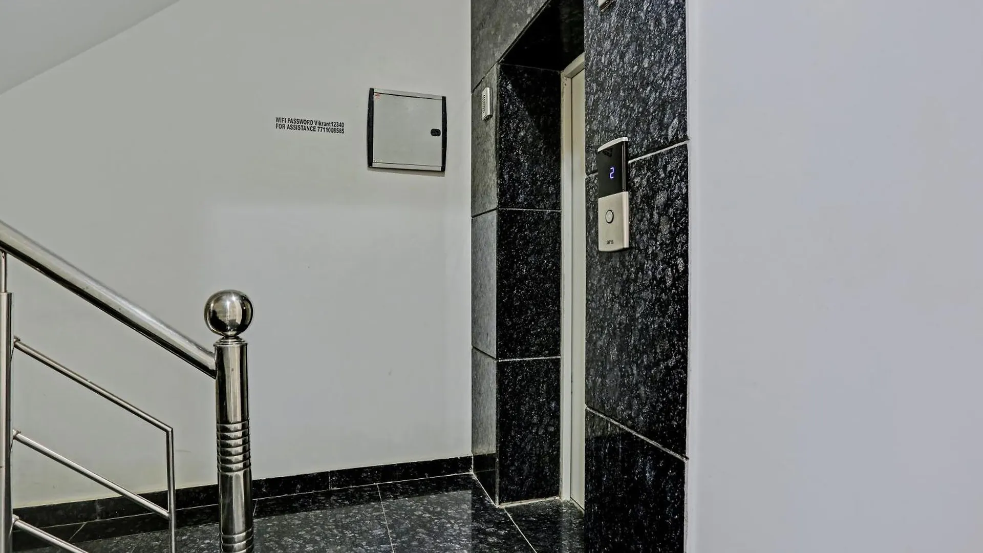 Hotel O Vikrant Residency Gurgaon 3*,