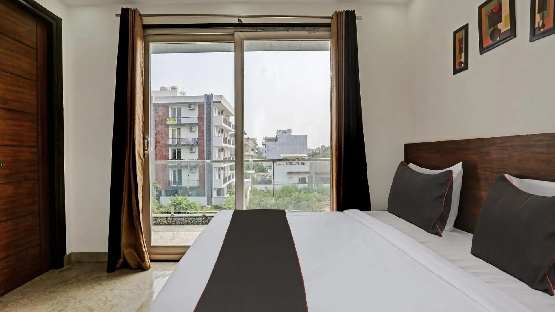 ***  Hotel O Vikrant Residency Gurgaon India