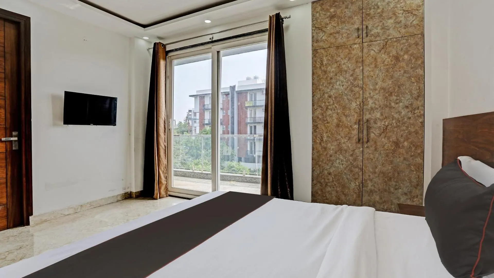 Hotel O Vikrant Residency Gurgáon